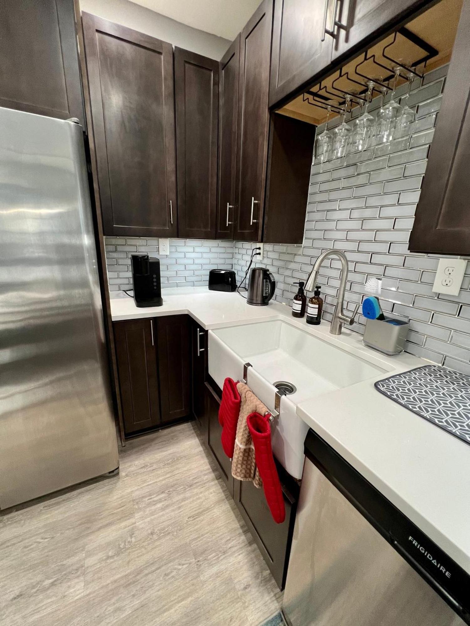 Charming 2Br 2Ba 10 Min Dt Airport By Lsp Homes 애틀랜타 외부 사진
