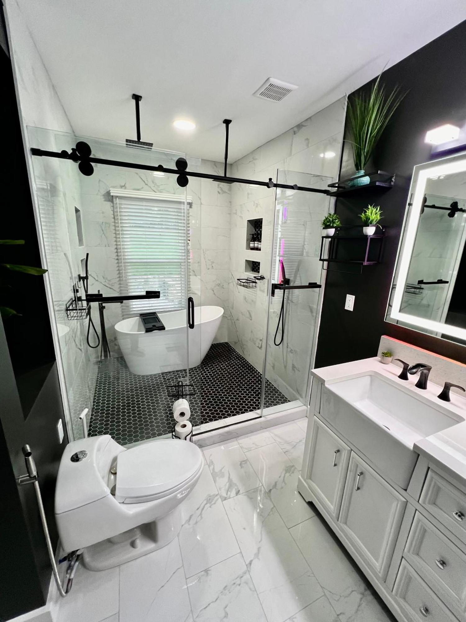 Charming 2Br 2Ba 10 Min Dt Airport By Lsp Homes 애틀랜타 외부 사진
