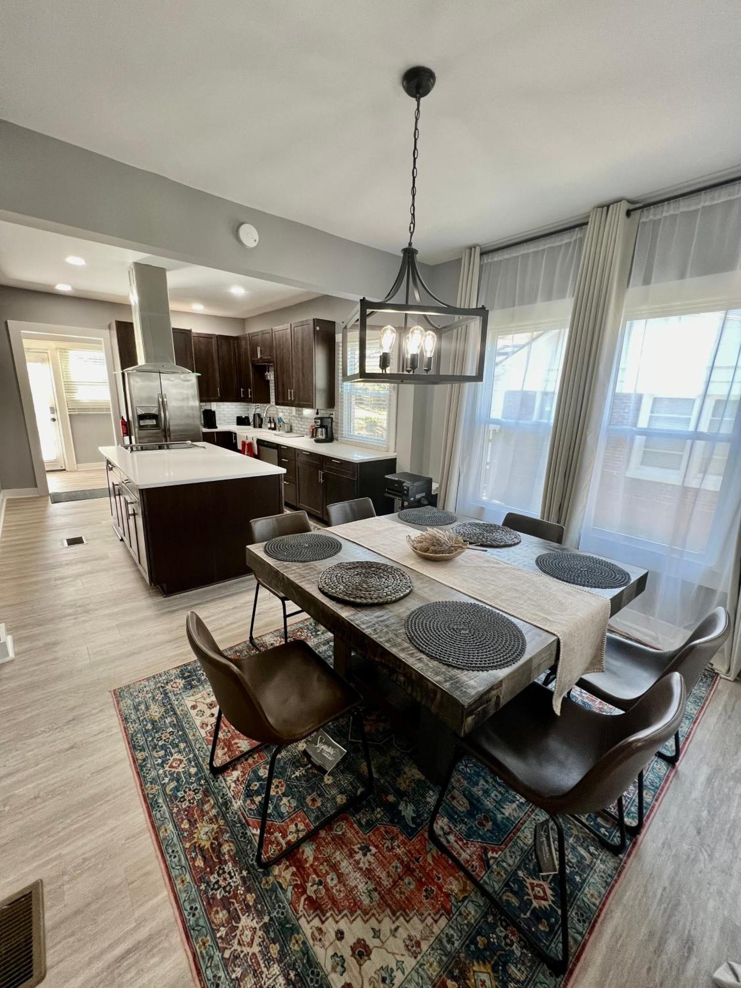 Charming 2Br 2Ba 10 Min Dt Airport By Lsp Homes 애틀랜타 외부 사진